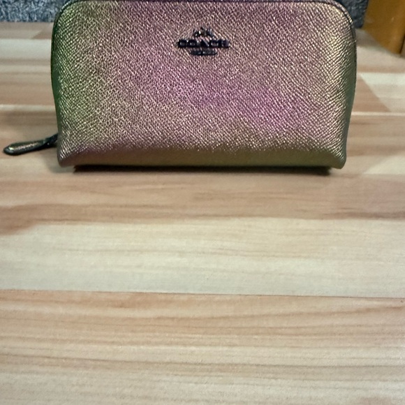 Coach Hologram Irridescent Make up Case - Picture 5 of 11